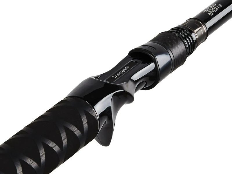 Удилище кастинговое Lucky John BLACK SENSE BBS CAST 280 70-280г 2.64м LJBSBBS-882XHEFC LJBSBBS-882XHEFC фото